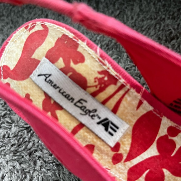 AMERICAN EAGLE WEDGE SHOES IN EXCELLENT CONDITION! - Picture 4 of 4